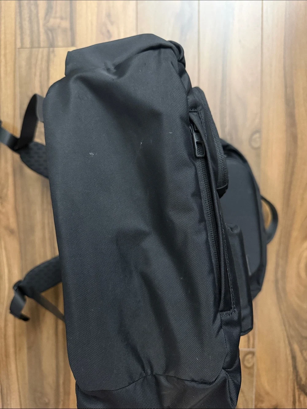 Lululemon Black Men's Utility Backpack - Versatile Everyday Carry
